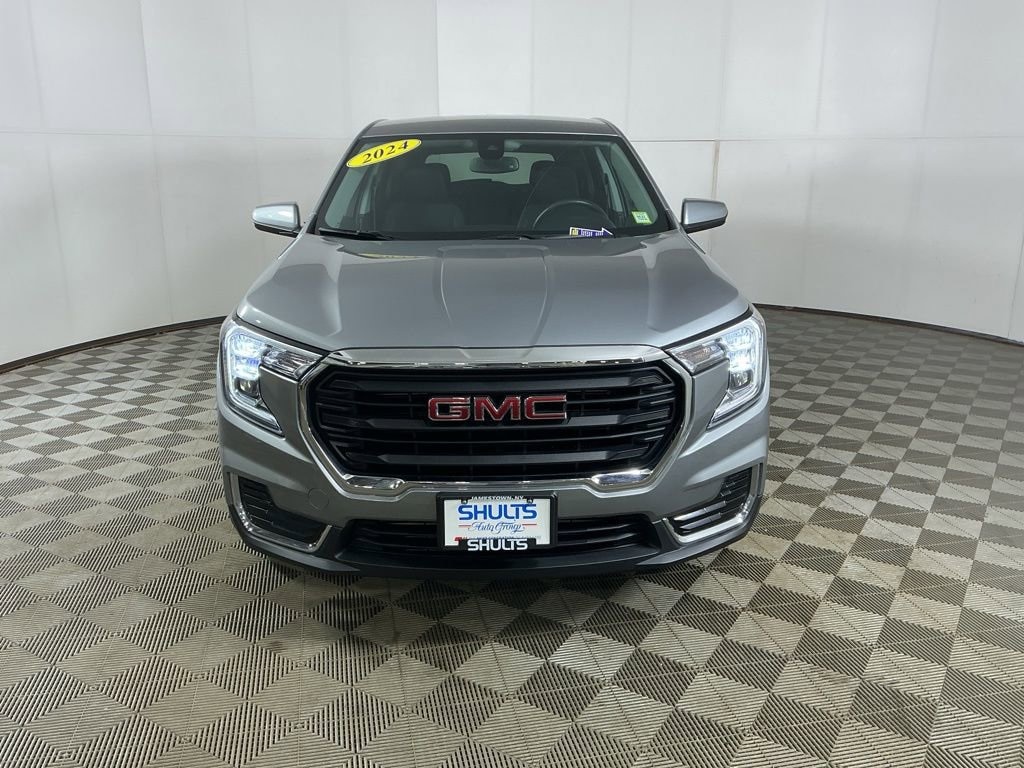 Used 2024 GMC Terrain SLE SUV