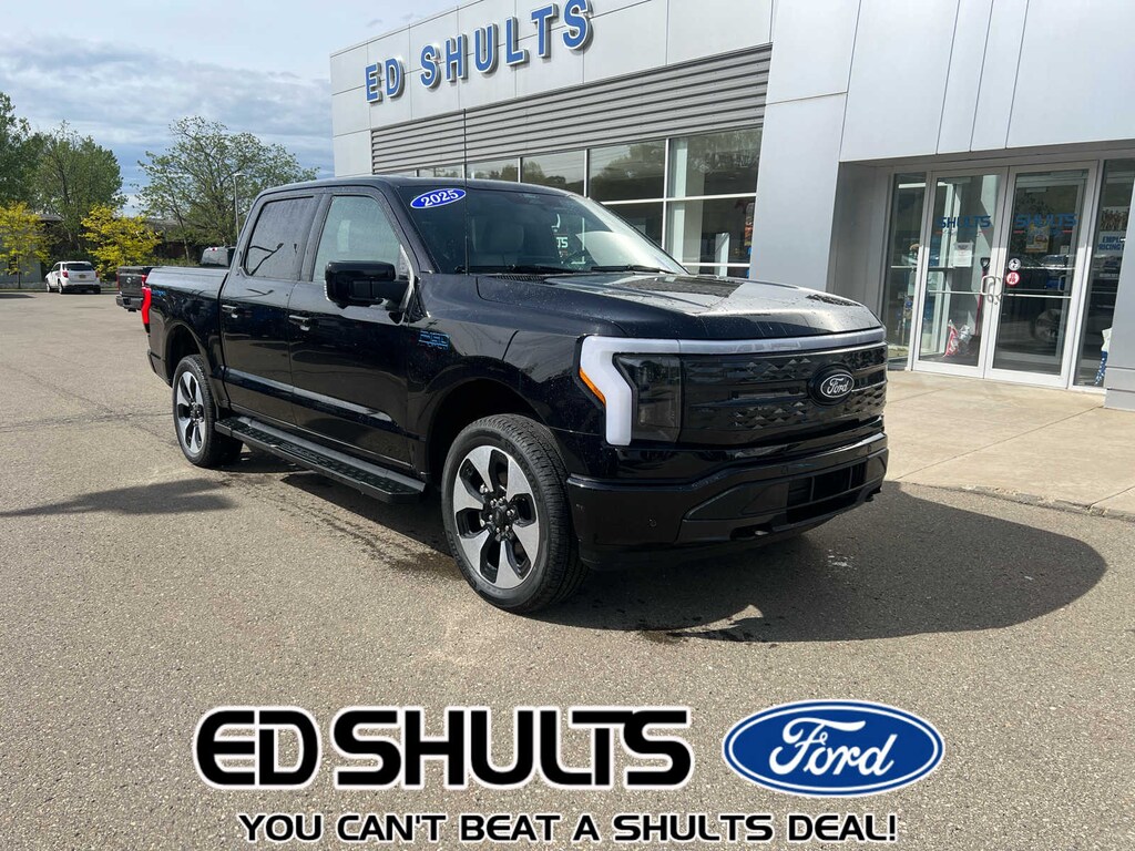 Used 2025 Ford F-150 Lightning Platinum 4WD Supercrew 5.5 Box Truck SuperCrew Cab