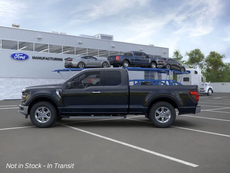 2025 Ford F-150 XLT photo 4
