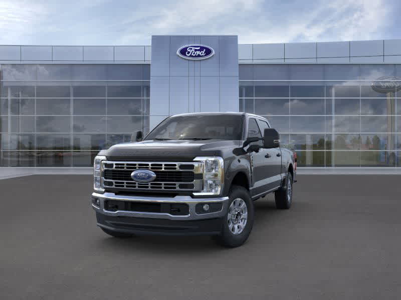 2025 Ford F-350 XLT photo 3