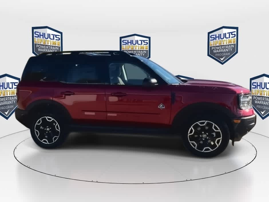 2025 Ford Bronco Sport Outer Banks photo 2