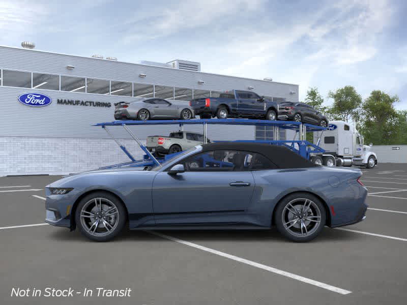 2025 Ford Mustang Convertible photo 4