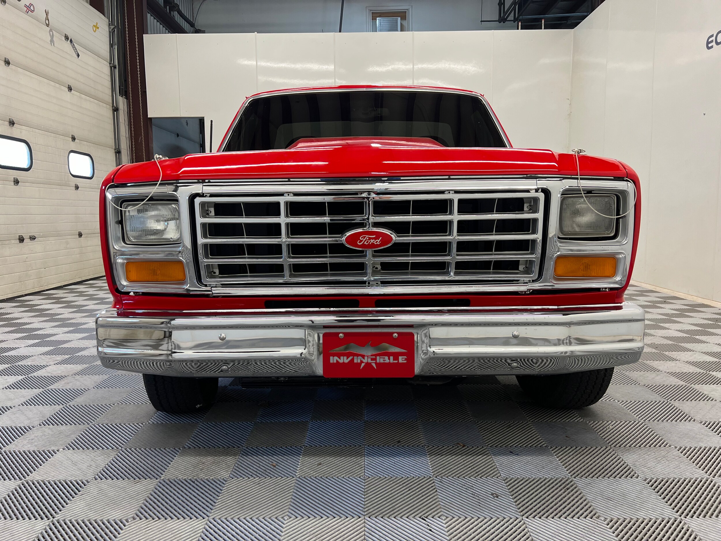 1983 Ford F-100 photo 2