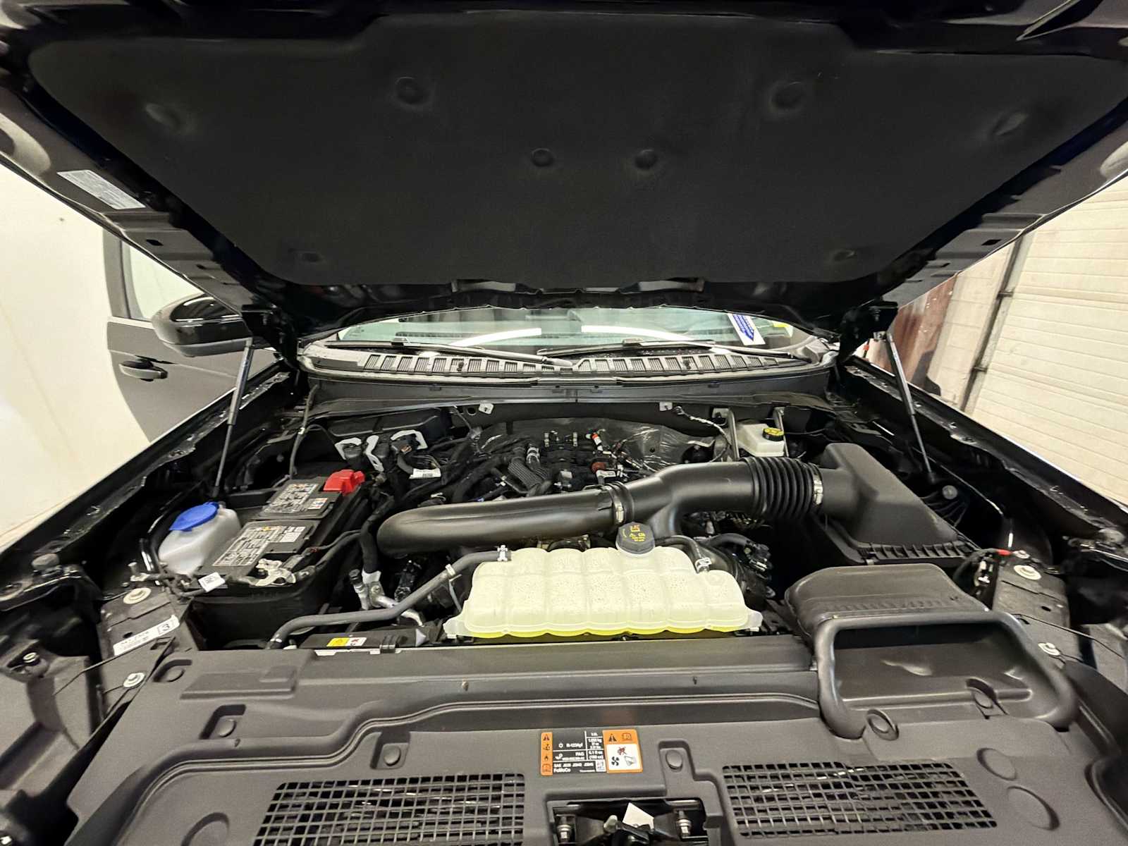 2026 Ford Expedition Active - Photo 17