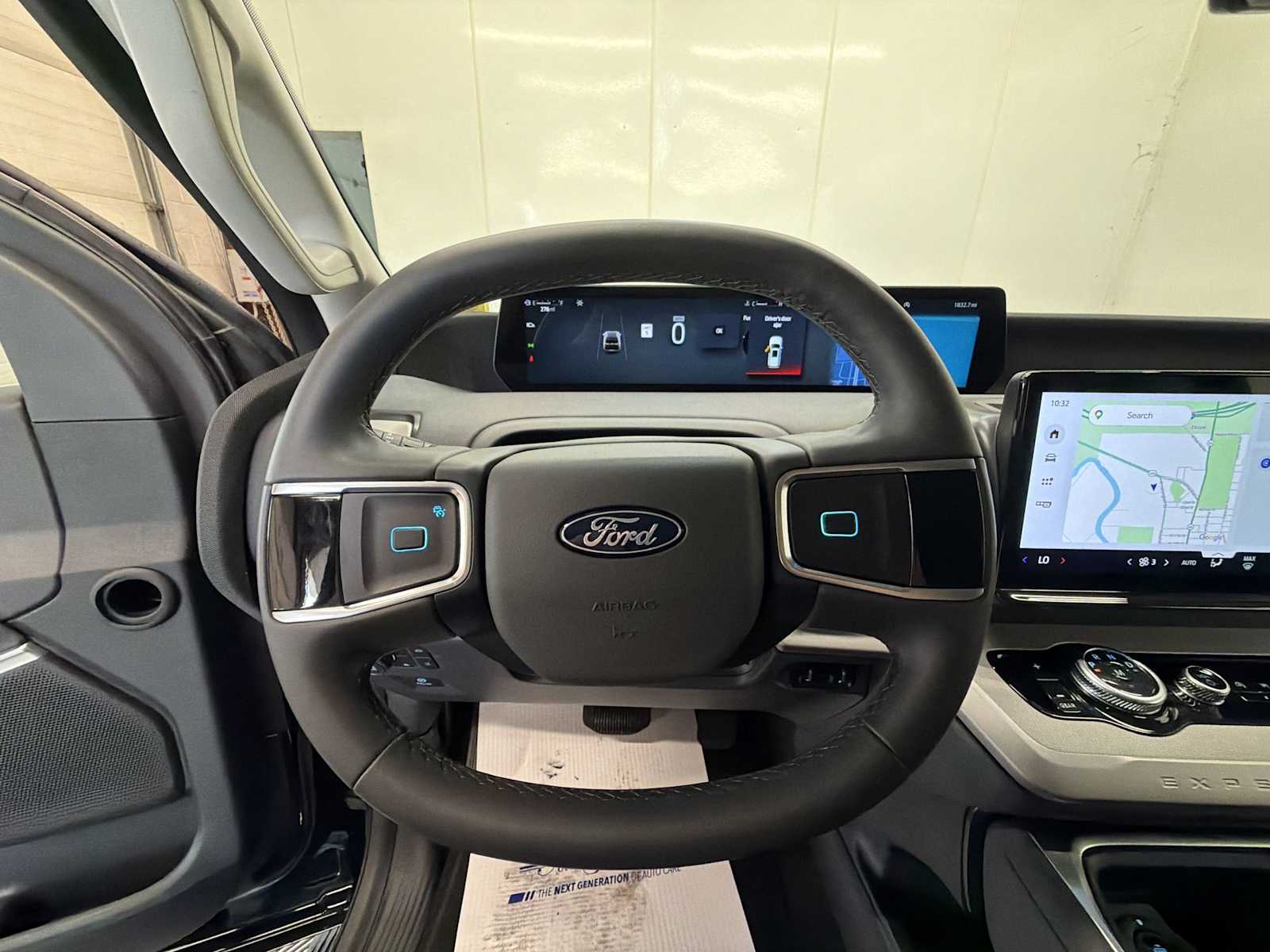2026 Ford Expedition Active - Photo 11