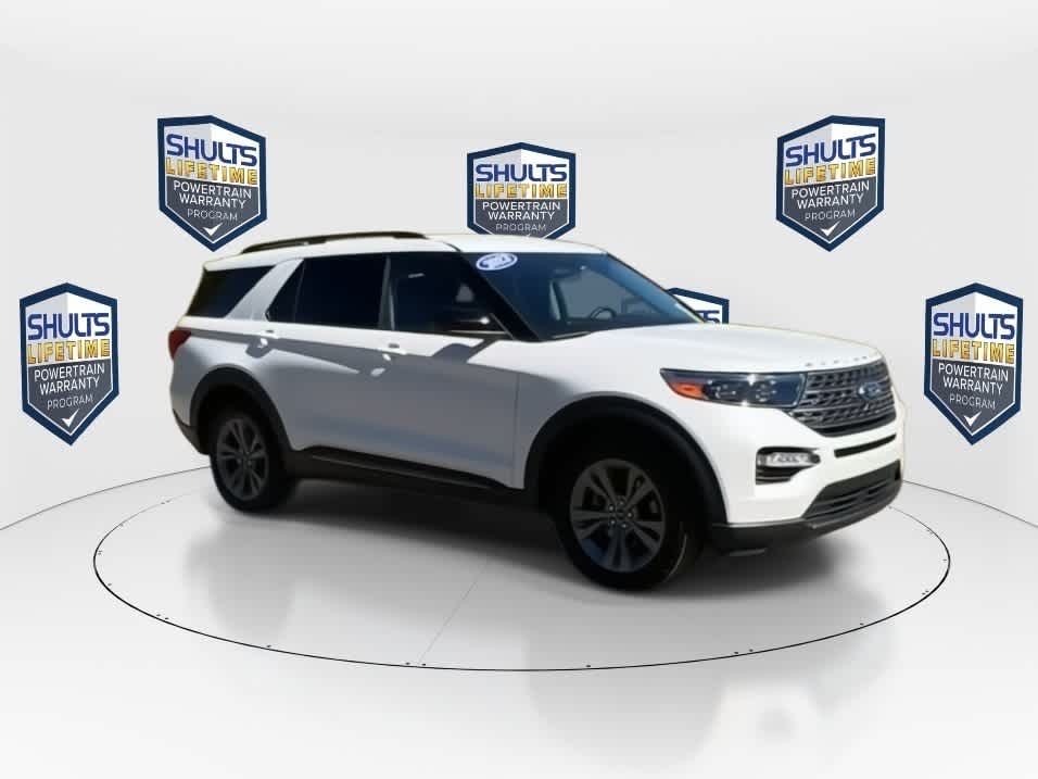 2023 Ford Explorer XLT photo 2