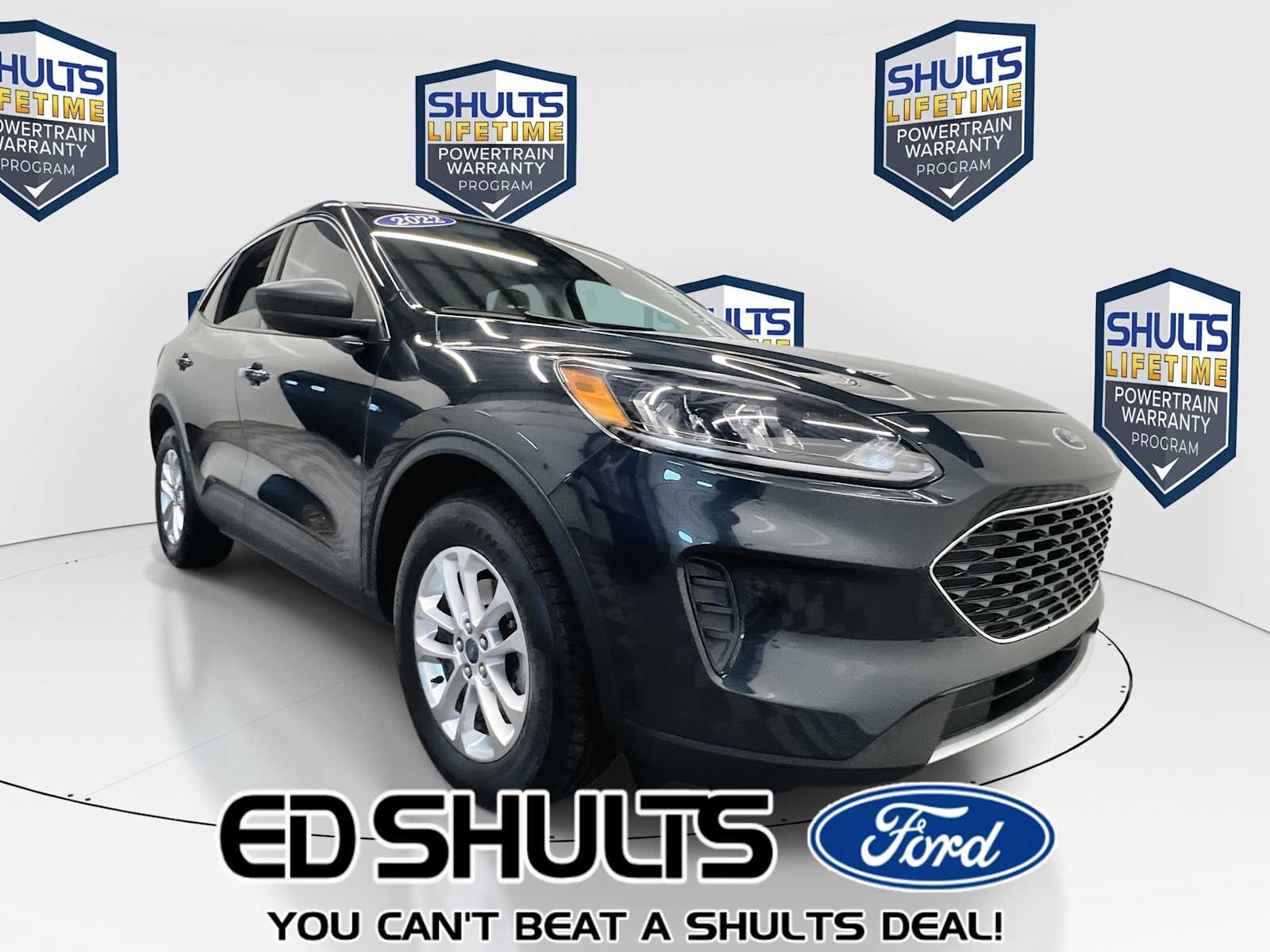 2022 Ford Escape SE's photo