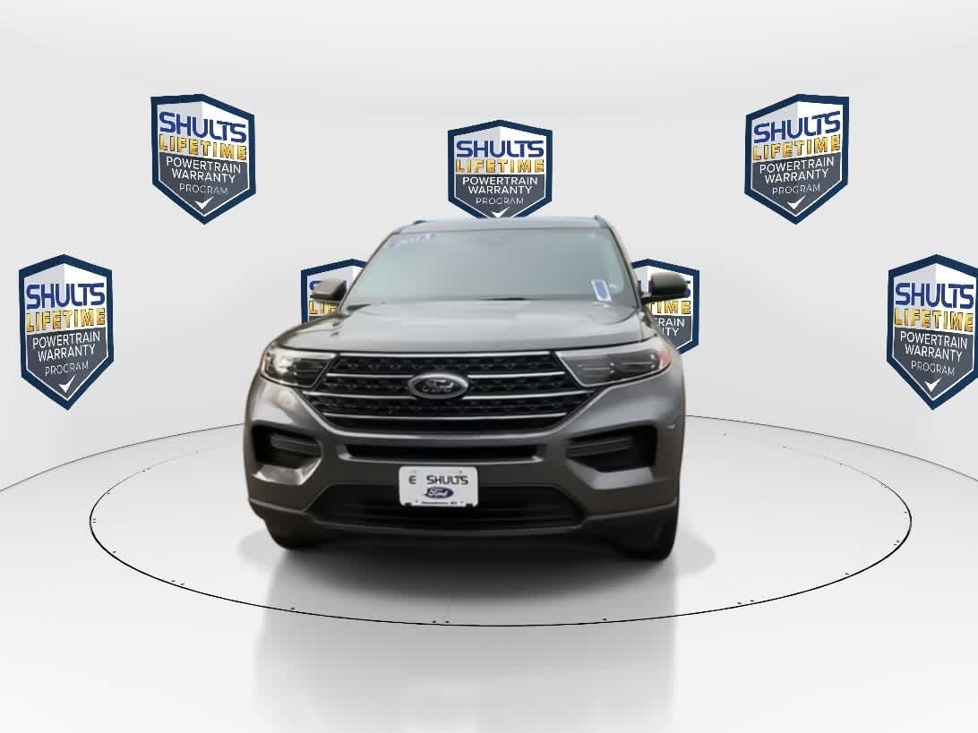 2023 Ford Explorer XLT photo 3