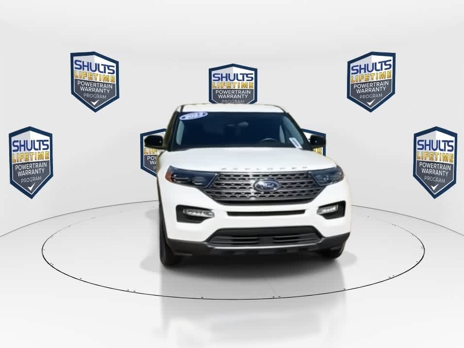 2023 Ford Explorer XLT photo 3