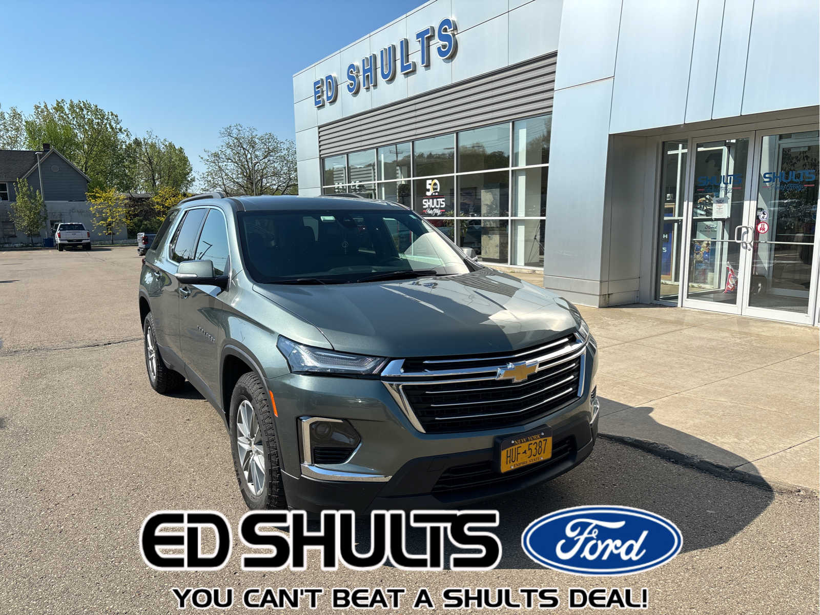 2023 Chevrolet Traverse AWD 1LT's photo