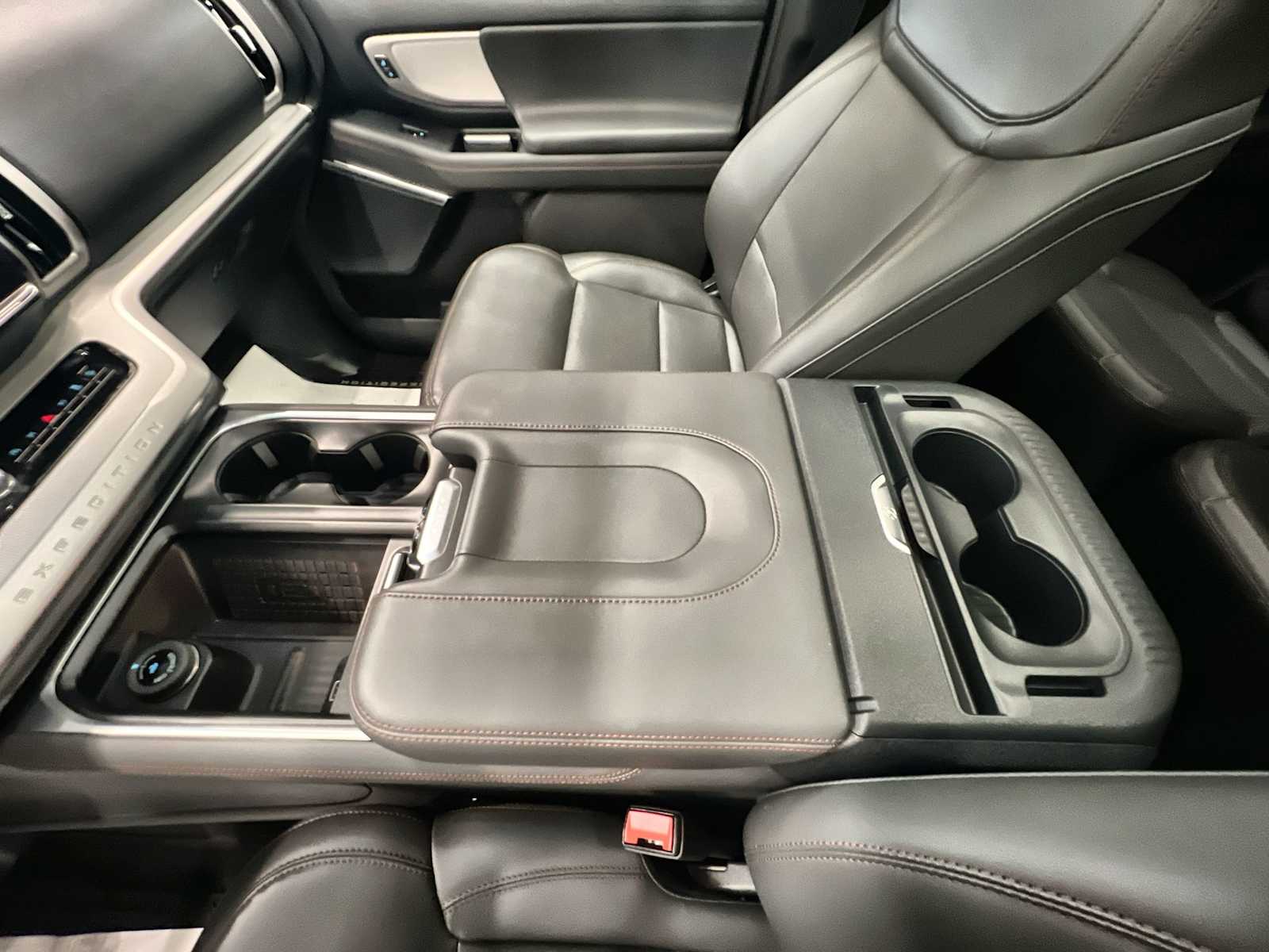 2025 Ford Expedition Active - Photo 23