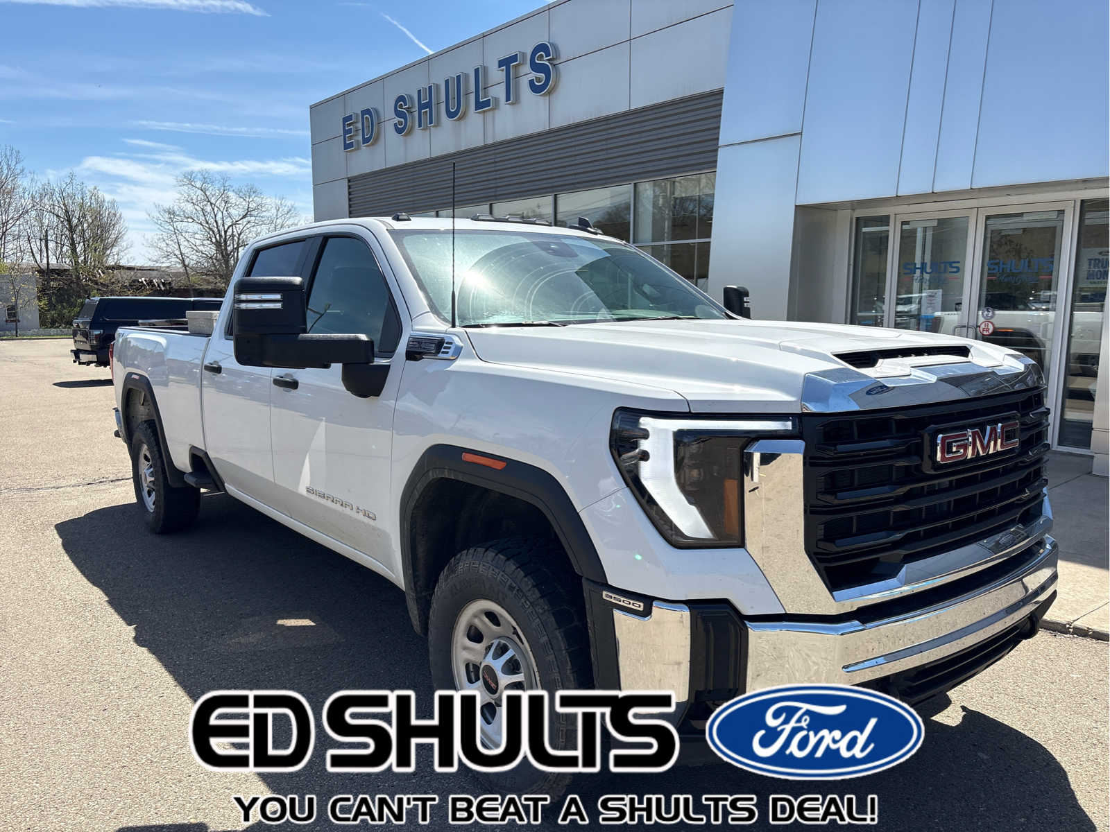 2024 GMC Sierra 4WD Crew Cab Standard Box Pro's photo