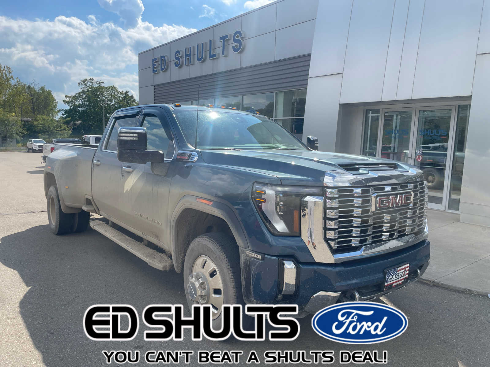 2025 GMC Sierra 3500HD Denali's photo