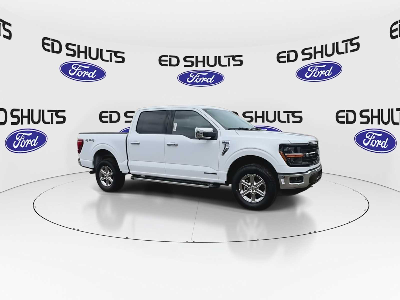2025 Ford F-150 XLT photo 2