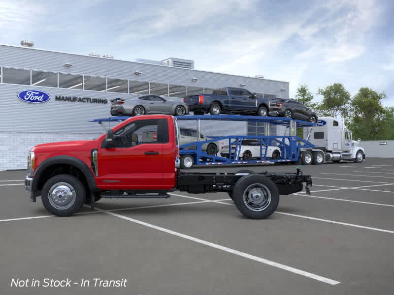 2026 Ford F-550 photo 2