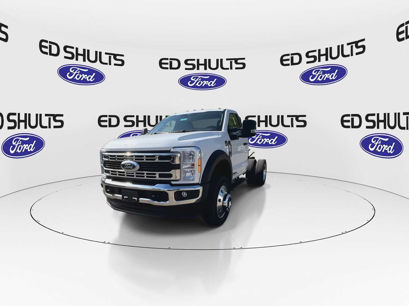 2024 Ford F-550 photo 4
