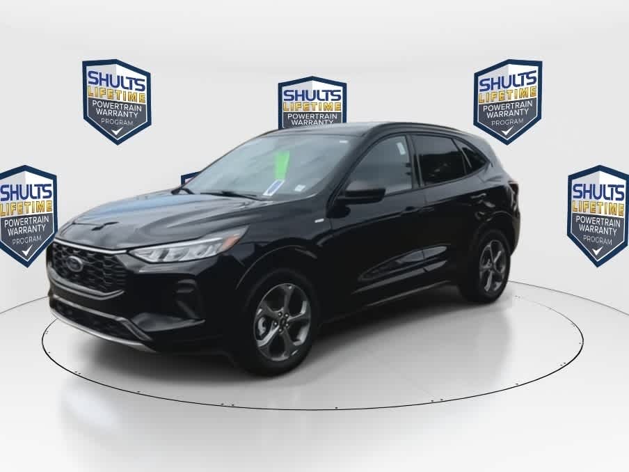 2023 Ford Escape ST-Line photo 4