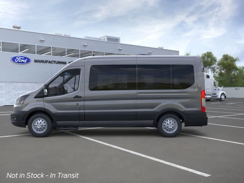 2025 Ford Transit photo 4