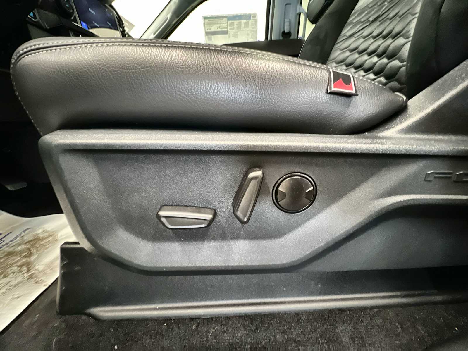 2026 Ford F-250 Super Duty Lariat - Photo 14