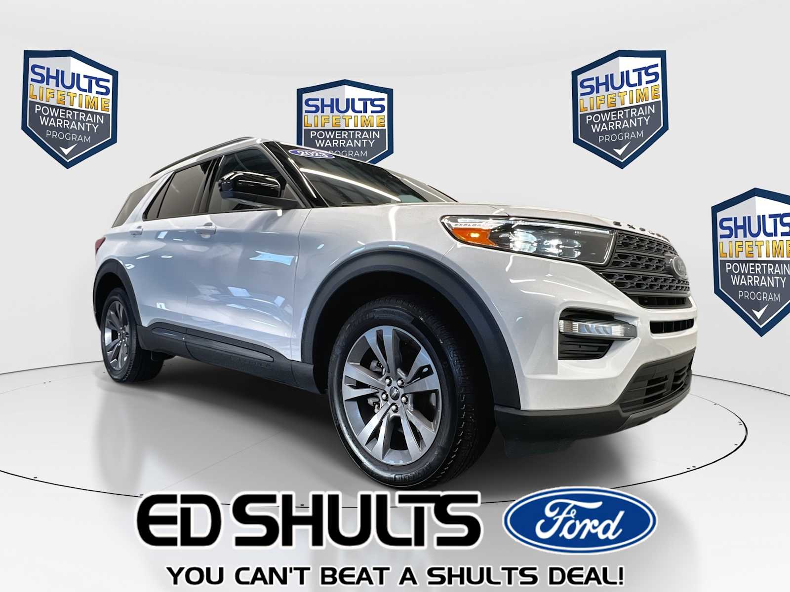 2023 Ford Explorer SUV 