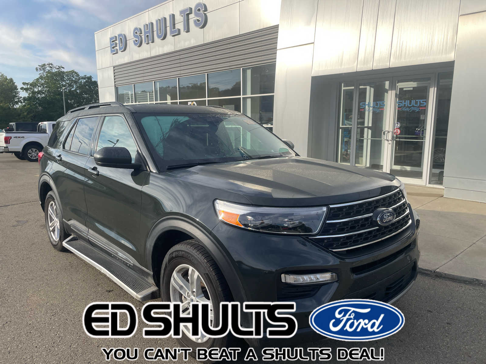 2023 Ford Explorer SUV 