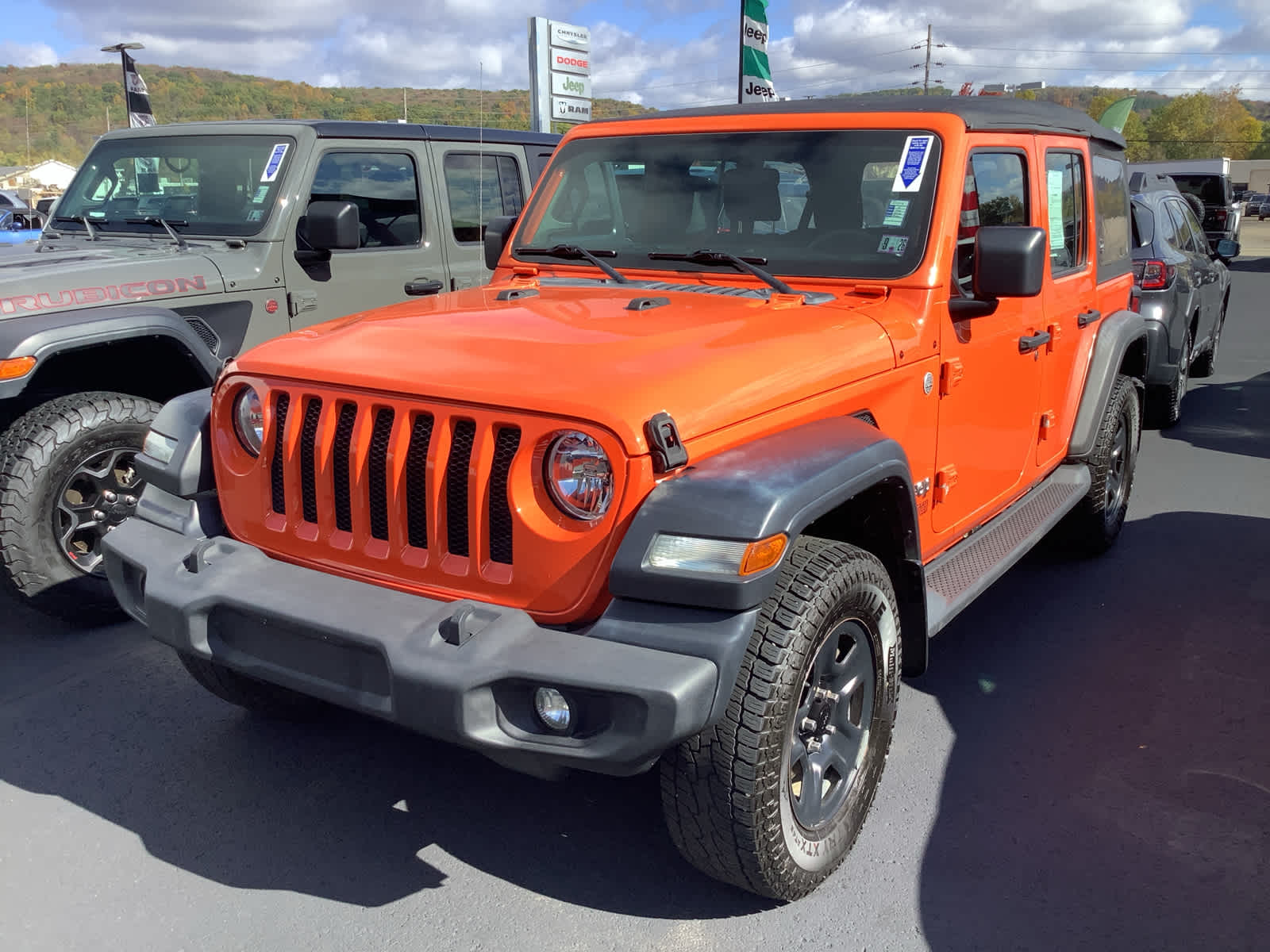 2018 Jeep Wrangler Unlimited Sport photo 2