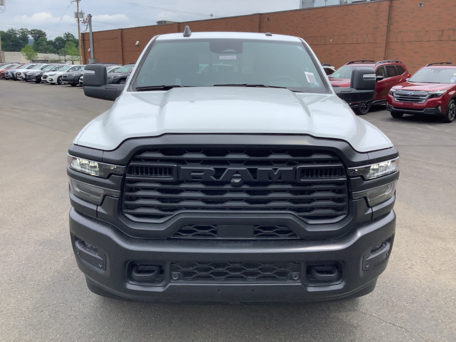2025 Ram 2500 Tradesman photo 2