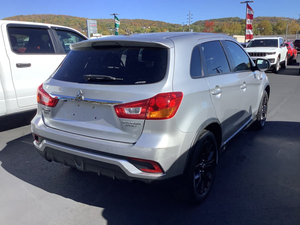 Used 2019 Mitsubishi Outlander Sport 2.0 LE CUV