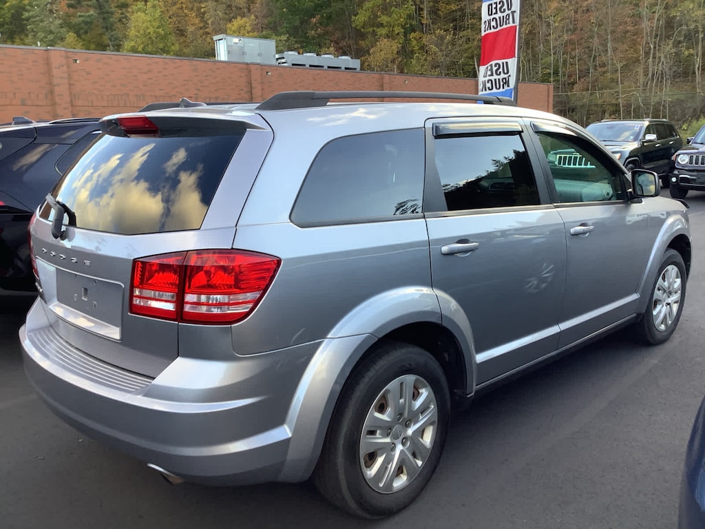Used 2018 Dodge Journey SE SUV