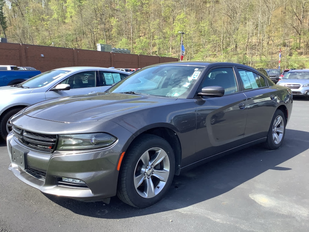 Used 2015 Dodge Charger SXT Sedan