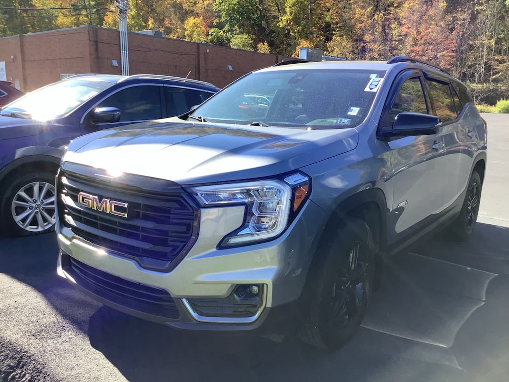 Used 2023 GMC Terrain AT4 SUV