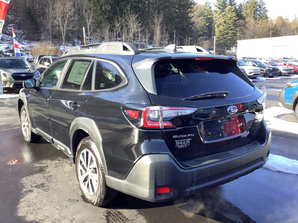 Used 2025 Subaru Outback Premium SUV
