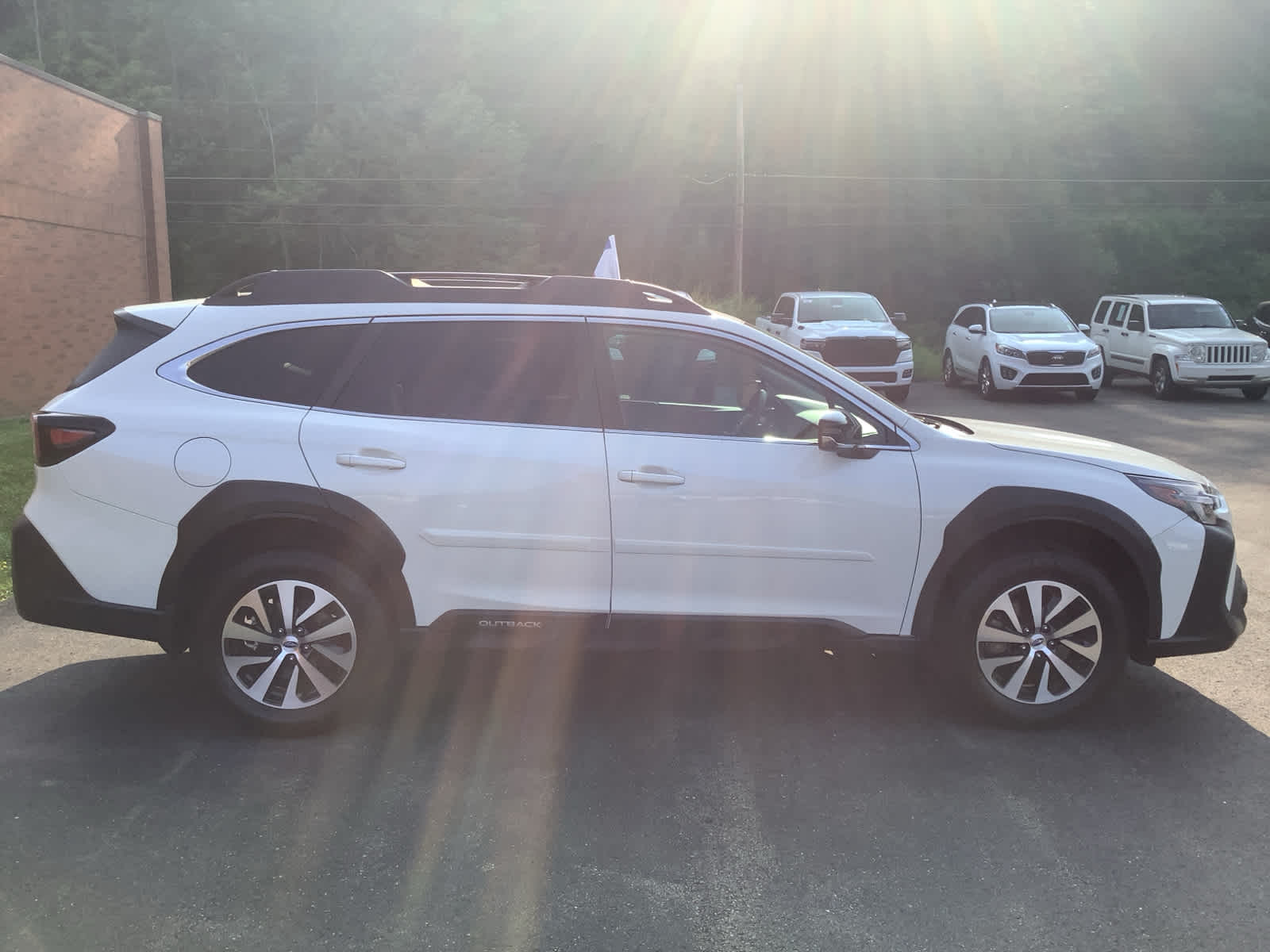 2025 Subaru Outback Premium photo 3