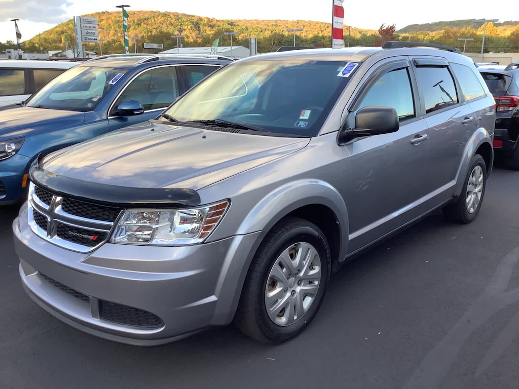 Used 2018 Dodge Journey SE SUV
