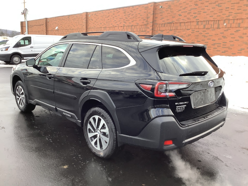 New 2025 Subaru Outback Premium SUV