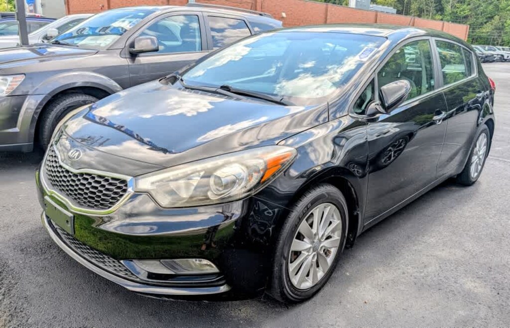 Used 2015 Kia Forte 5-Door EX Sedan