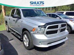 2015 Ram 1500 Express 4WD Crew Cab 140.5 Truck