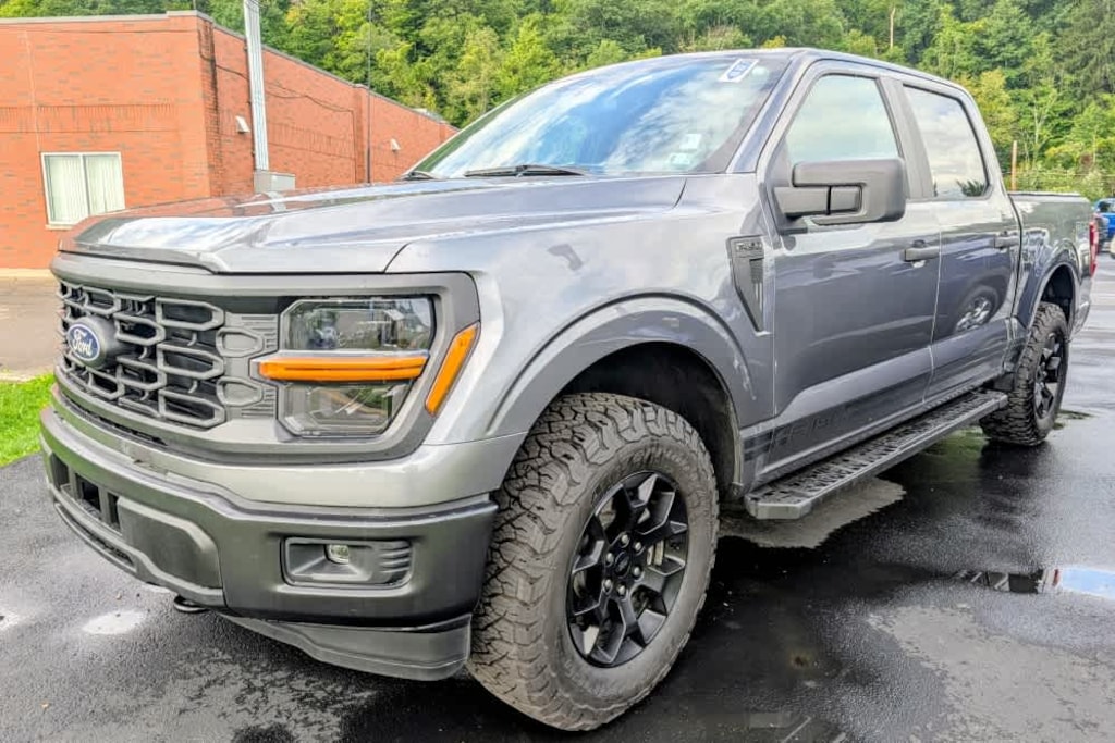 Used 2025 Ford F-150 STX 4WD Supercrew 5.5 Box Truck