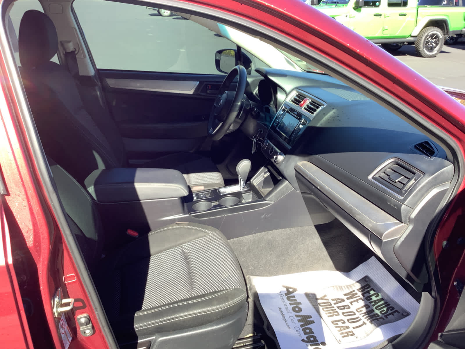 2019 Subaru Outback Base - Photo 8