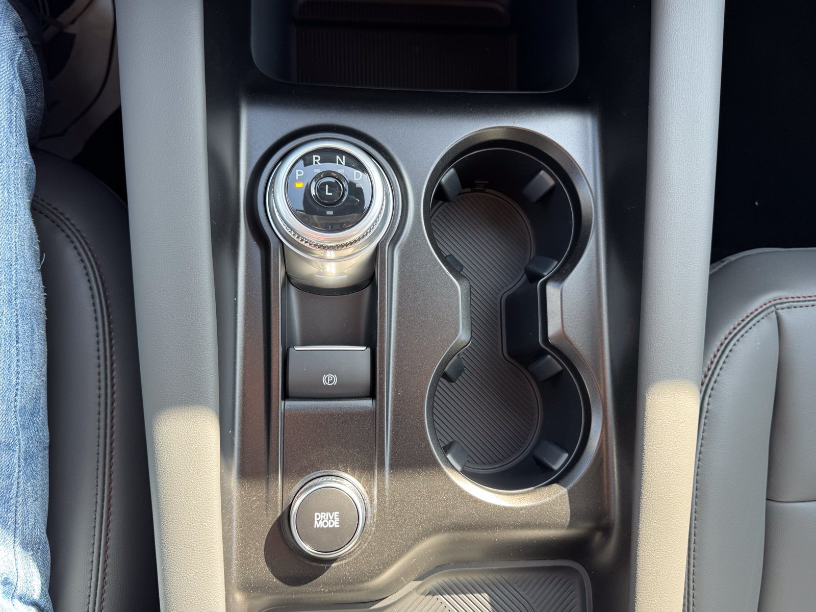 2026 Ford Explorer Active - Photo 21