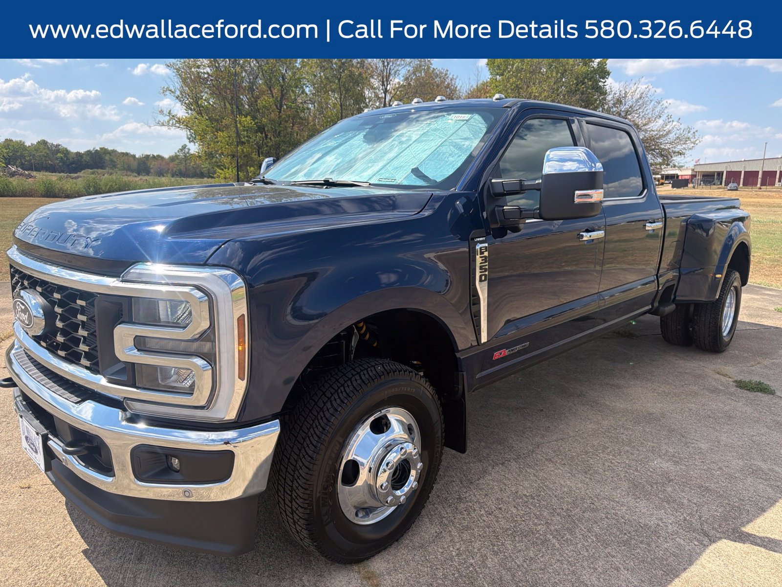 2027 Ford F-350 F-350&reg; Lariat&reg; Truck