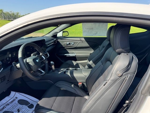 2025 Ford Mustang GT Premium Fastback - Photo 10