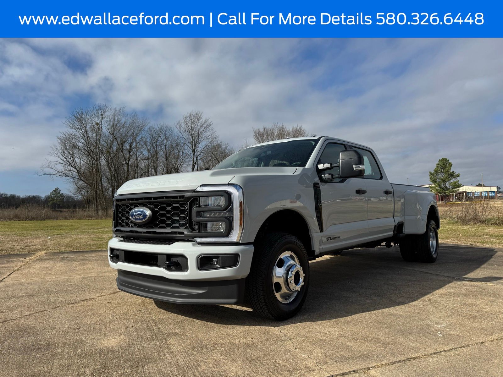 2026 Ford F-350 Super Duty XL's photo