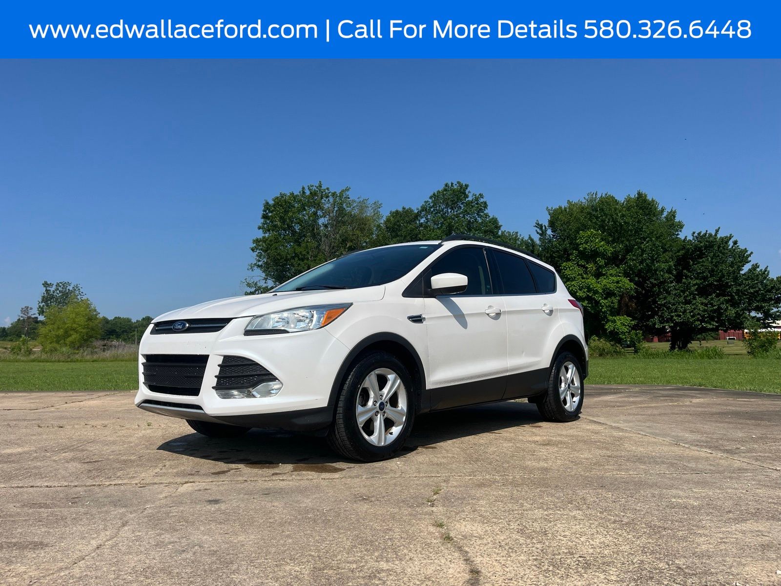 2016 Ford Escape SE's photo