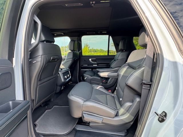 2025 Ford Expedition MAX Platinum - Photo 12