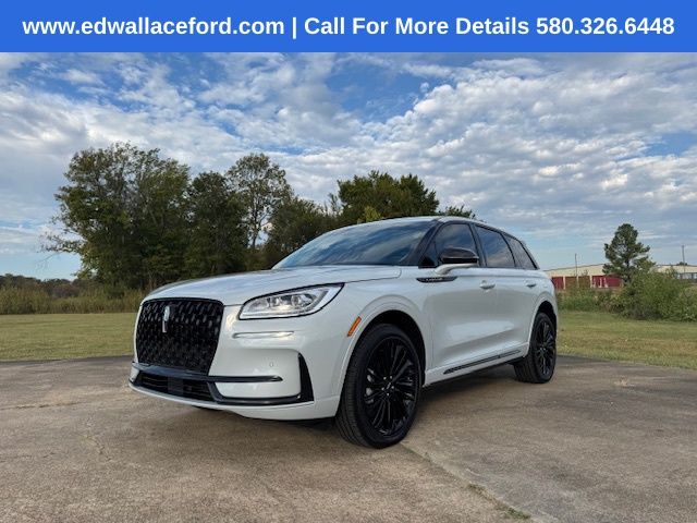 2025 Lincoln Corsair Reserve's photo