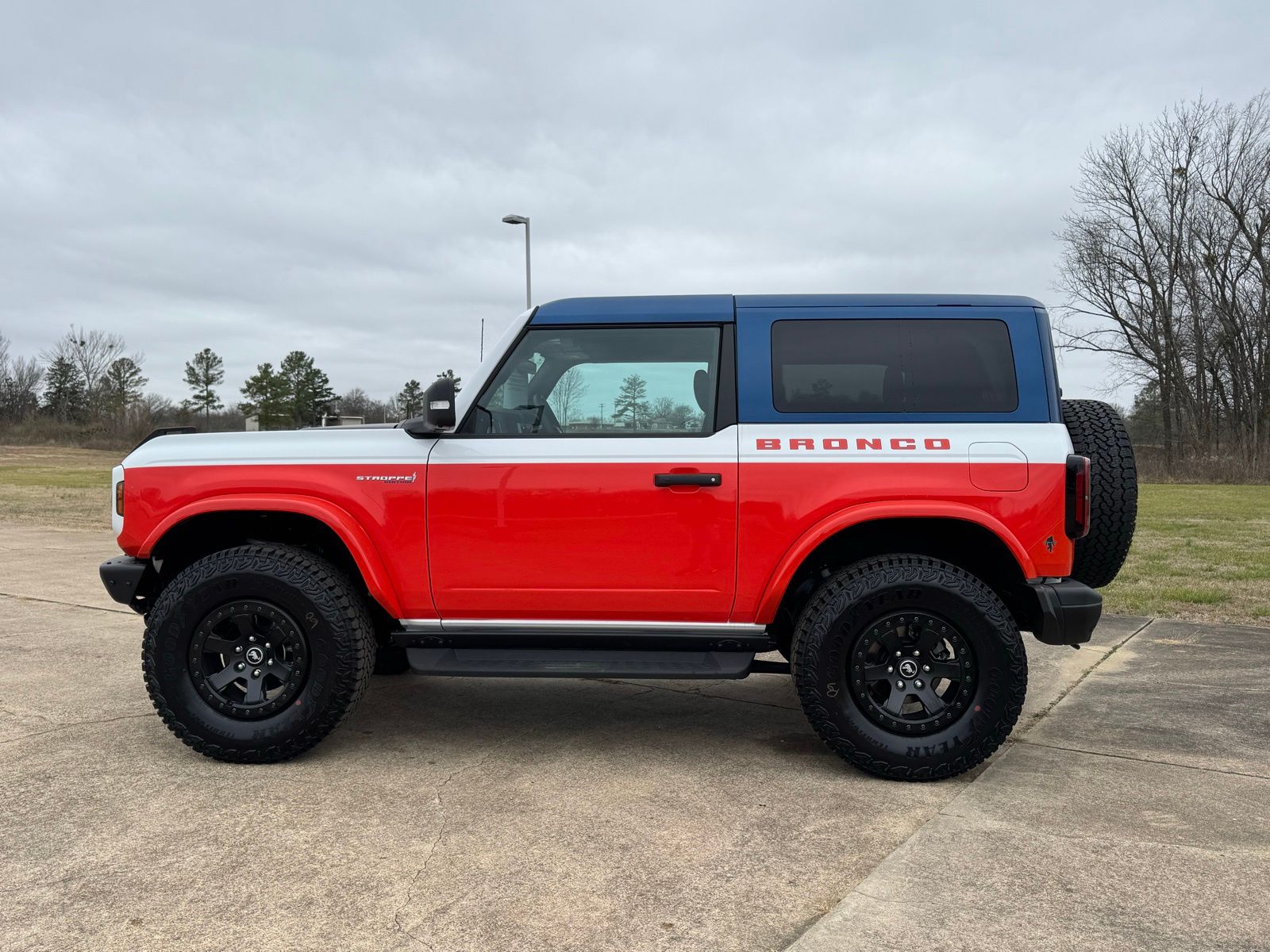 2025 Ford Bronco 2-Door Stroppe - Photo 8