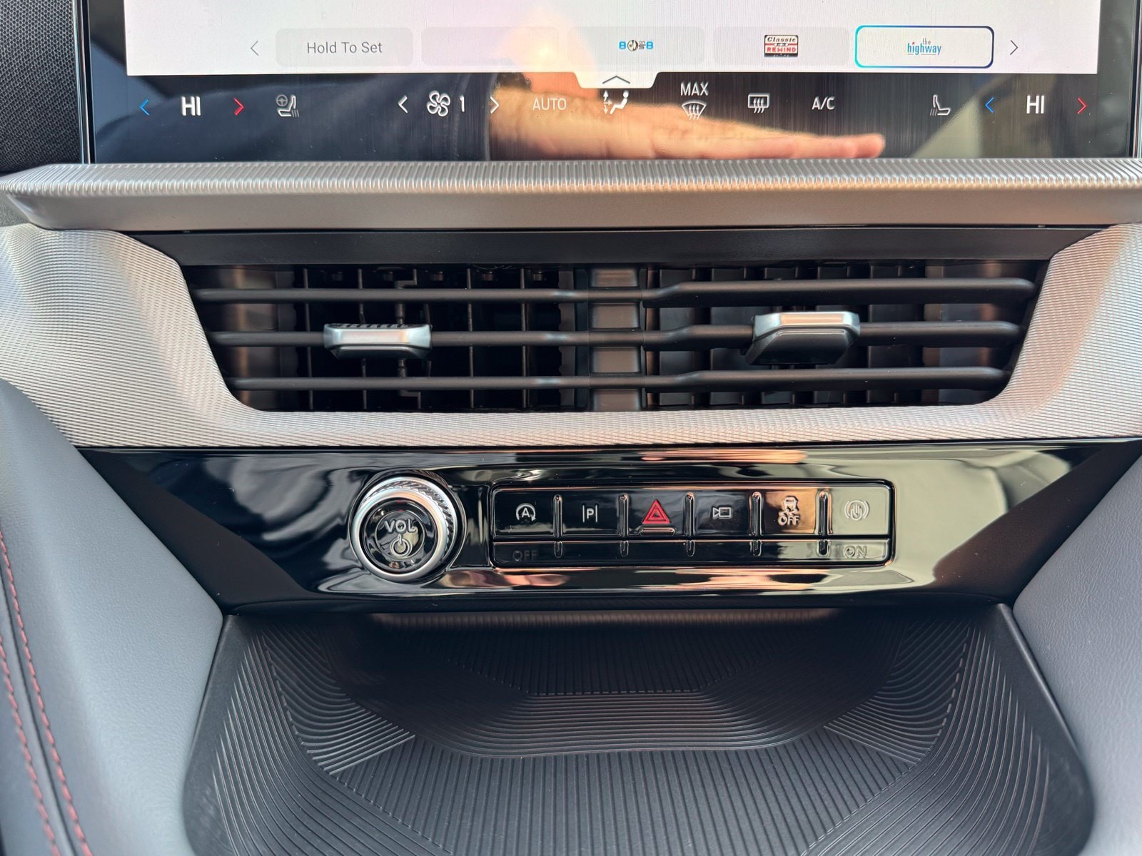 2026 Ford Explorer Active - Photo 22