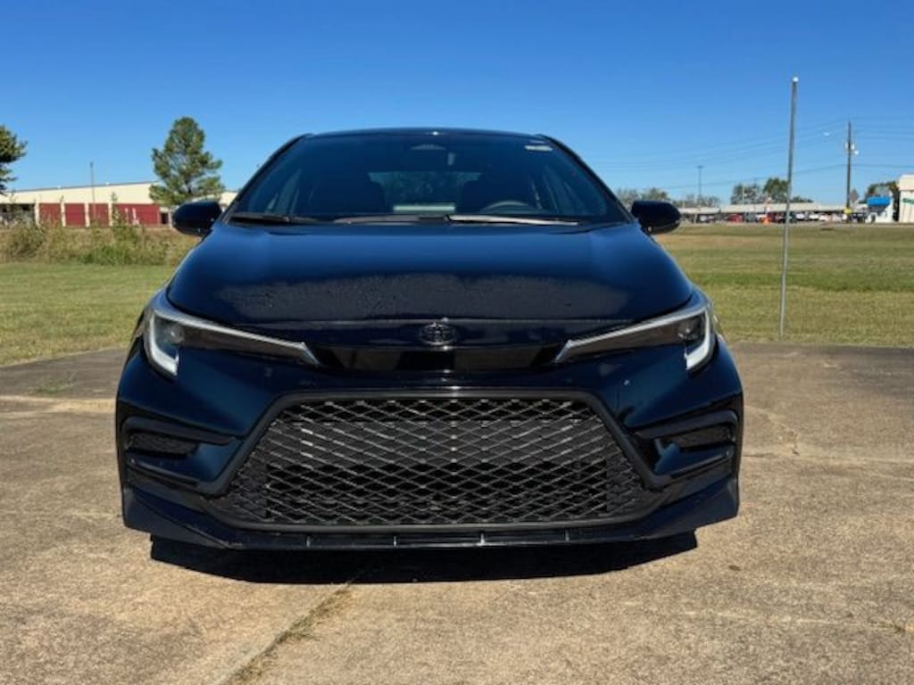 Used 2024 Toyota Corolla SE Sedan