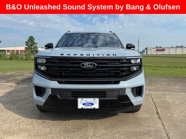 2025 Ford Expedition MAX Platinum - Photo 2